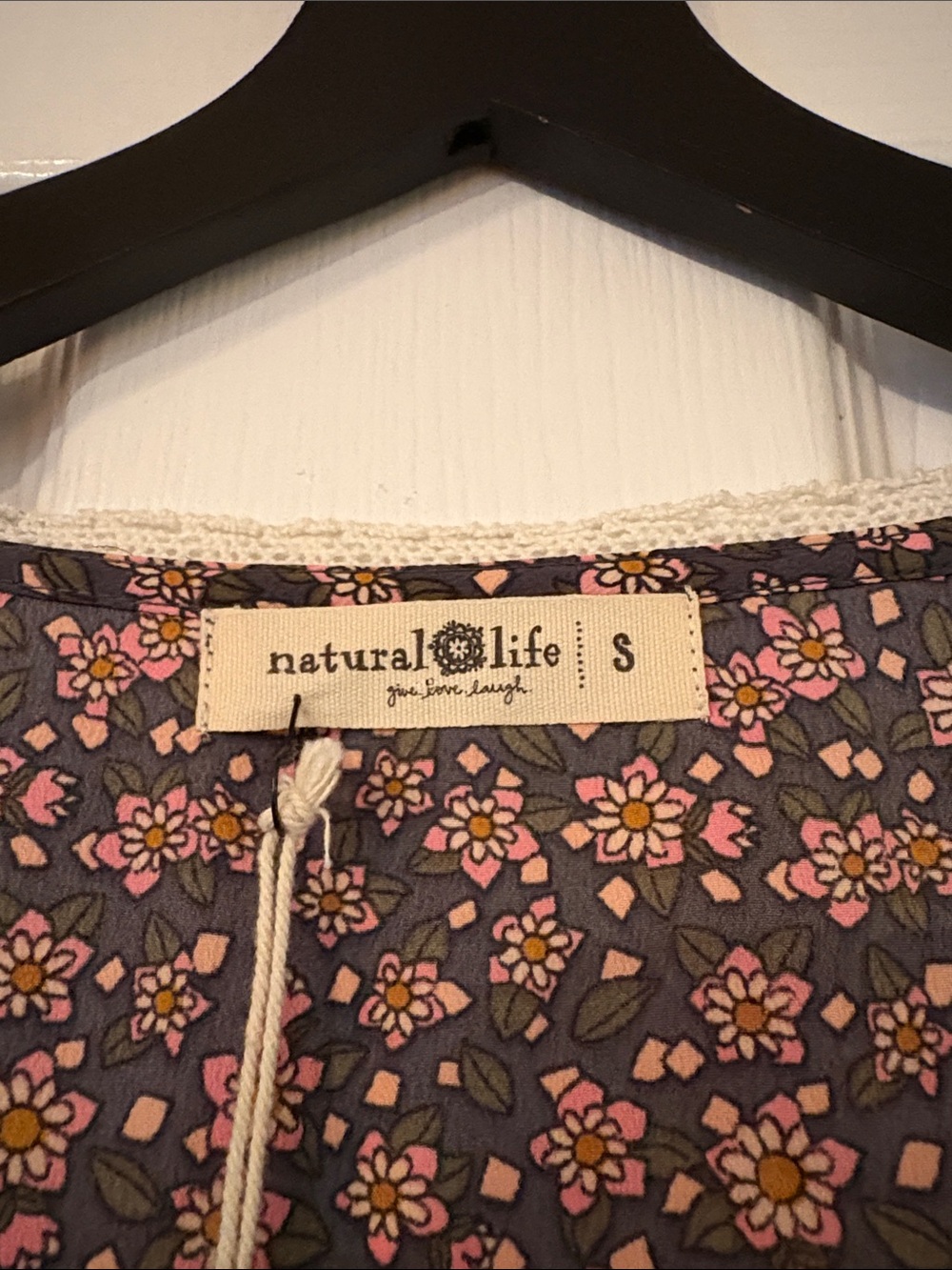 NATURAL LIFE Daisy Print Maxi Dress with lace trim neckline - Picture 3 of 7